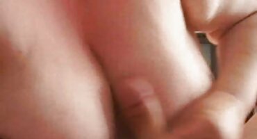 phim sex bu vu Milf với tits silicone tham gia quan hệ tình dục của con gái riêng và bạn sex thư kỳ trai của cô.